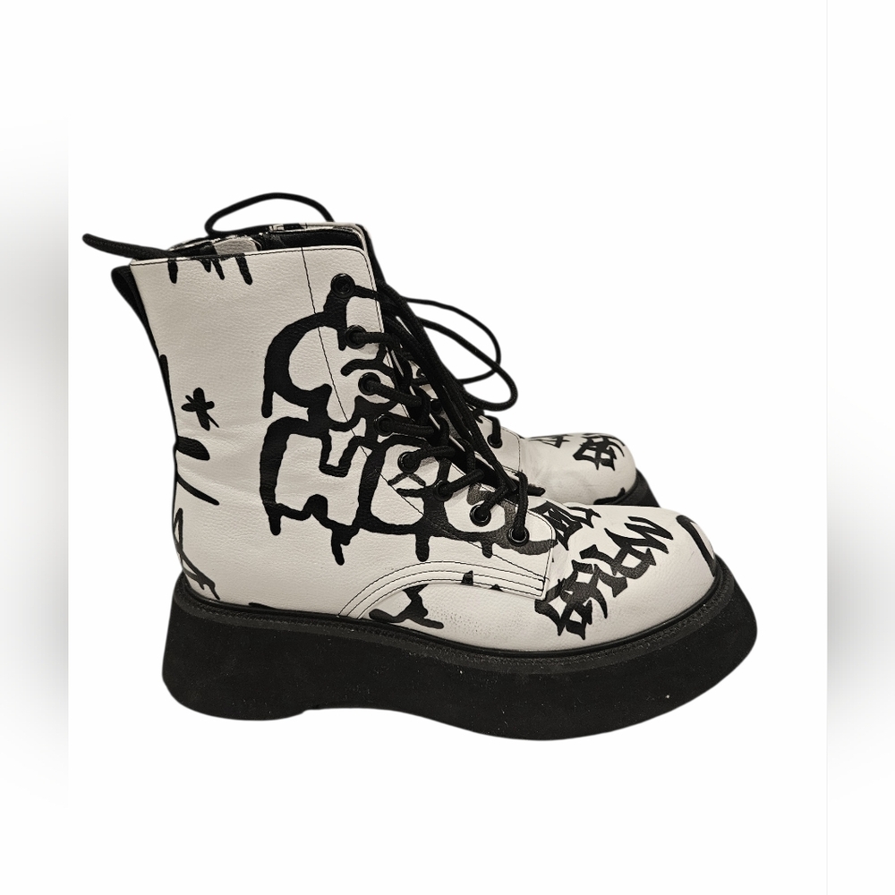 Current Mood White Black Combat boots Ankle shoes Chanky Platform graffiti Y2K 9